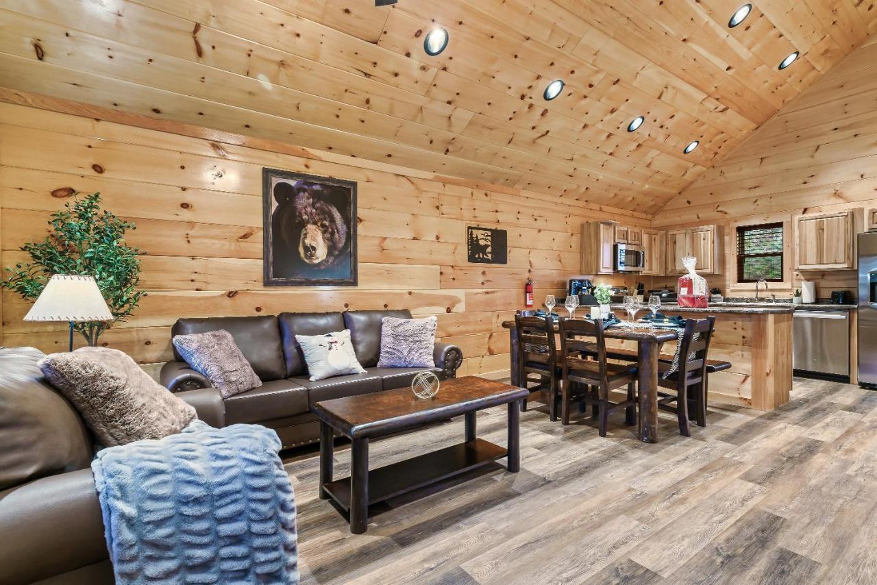 Mountains R Calling, Cozy Hideaway, King Beds, Hot-Tub, Arcade, Ev Ready Pigeon Forge Exterior photo